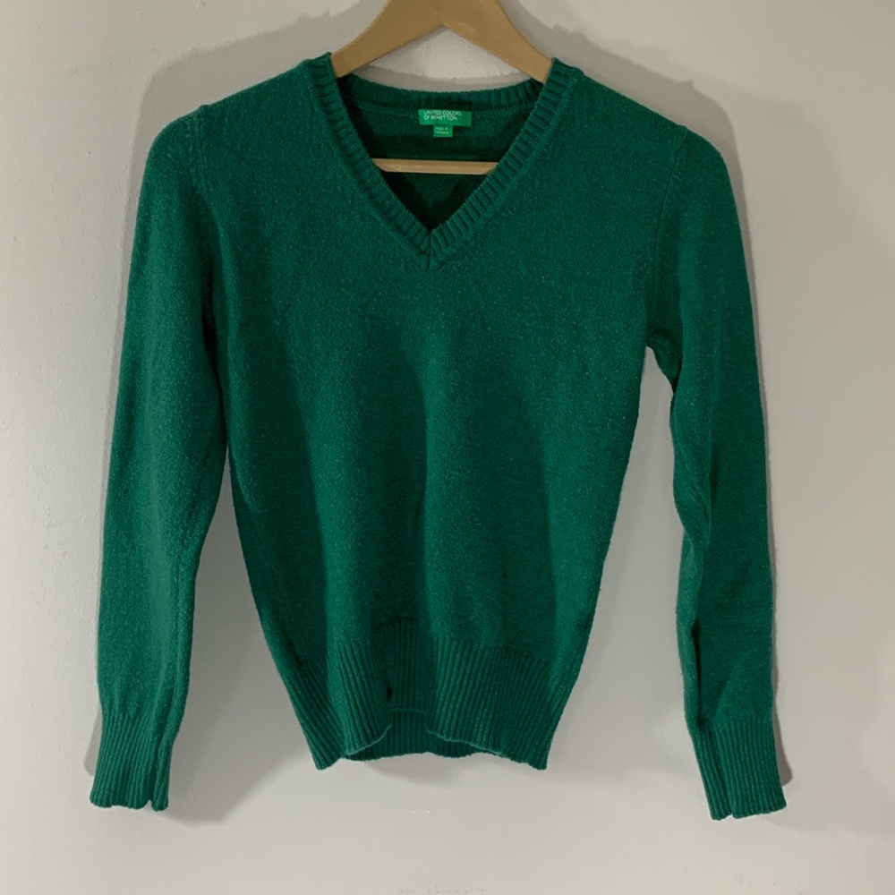 Vintage United Colors Of Bennetton Sweater Women’s Small V-Neck